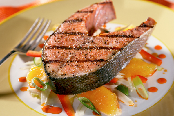 Eating Fish Found to Ward Off Eye Disease