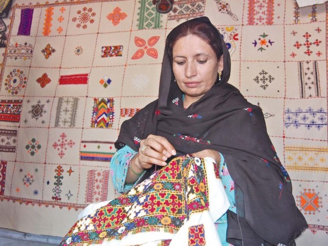 Balochi handcraft: Fatima wants her work to reach the entire country