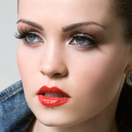 Achieving The Right Balance Between Your Natural Beauty and Makeup Products
