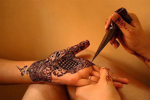 Latest Mehndi Designs for Eid 2012